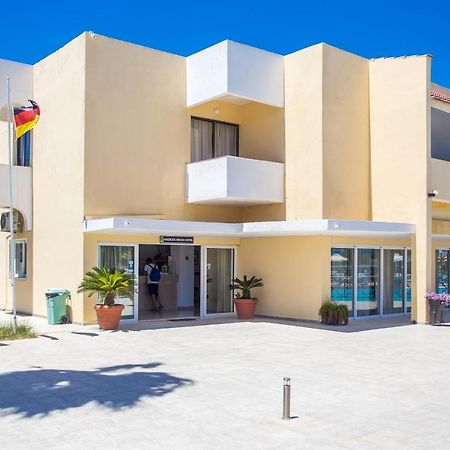 פליראקי Angelos Beach Hotel מראה חיצוני תמונה