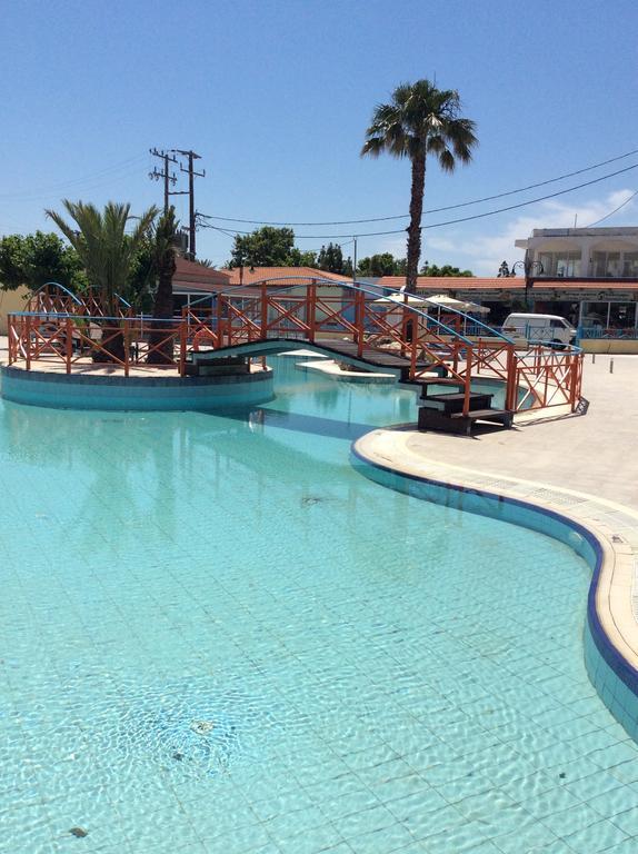 פליראקי Angelos Beach Hotel מראה חיצוני תמונה