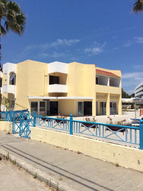 פליראקי Angelos Beach Hotel מראה חיצוני תמונה