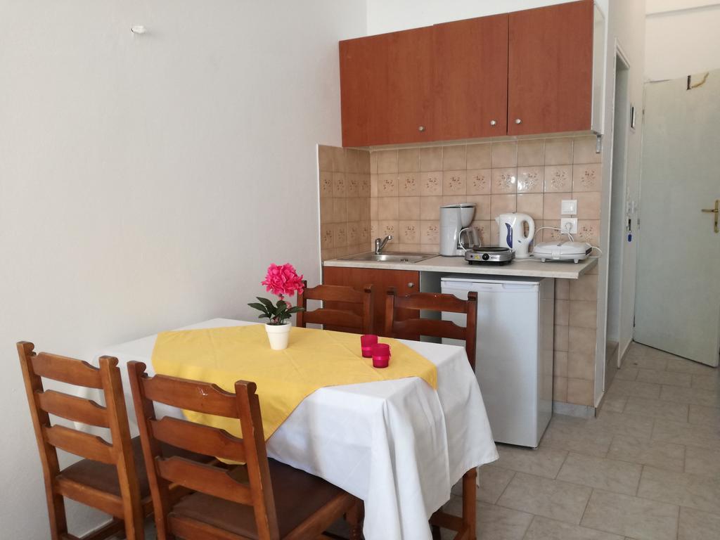 פליראקי Angelos Beach Hotel מראה חיצוני תמונה