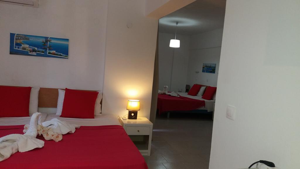 פליראקי Angelos Beach Hotel מראה חיצוני תמונה