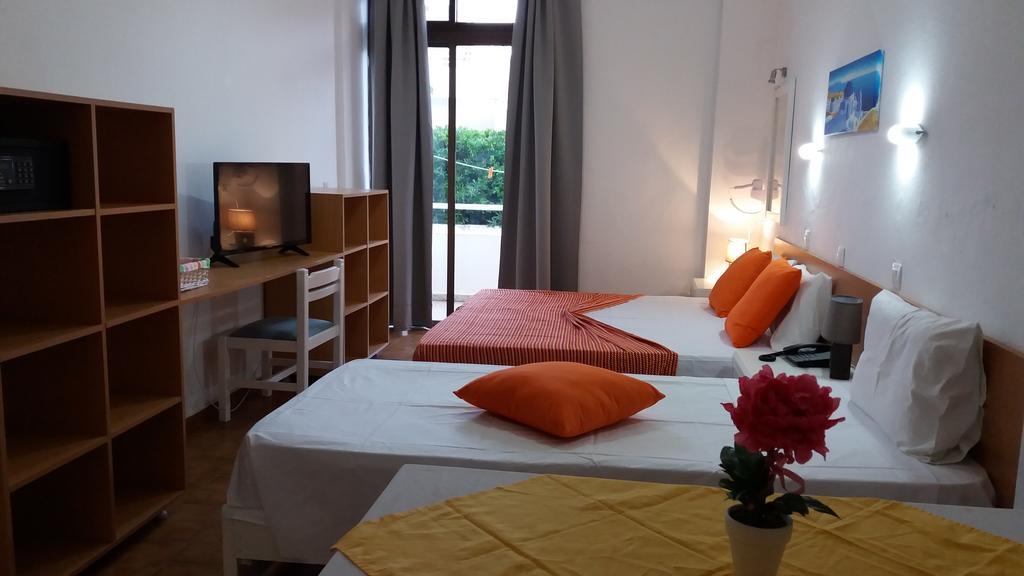 פליראקי Angelos Beach Hotel מראה חיצוני תמונה