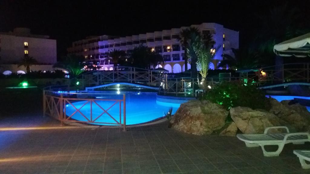 פליראקי Angelos Beach Hotel מראה חיצוני תמונה