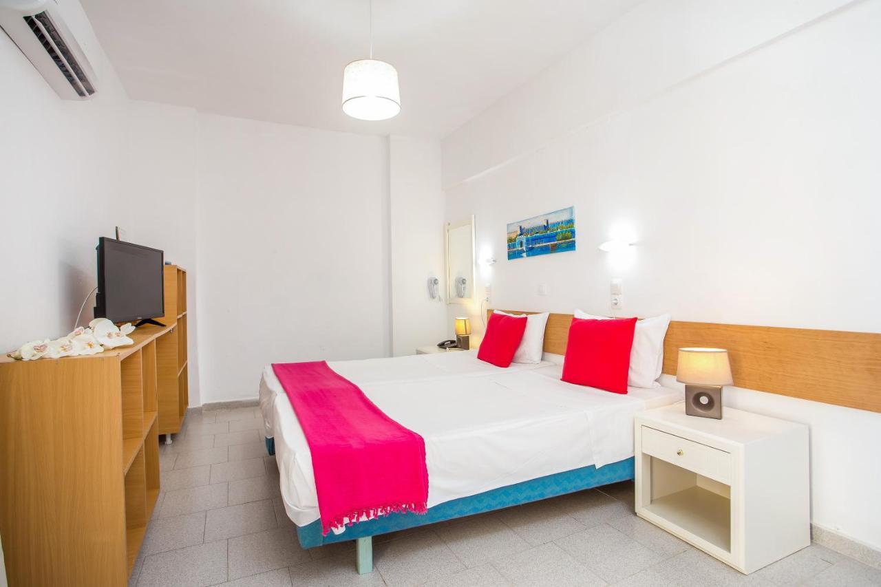 פליראקי Angelos Beach Hotel מראה חיצוני תמונה