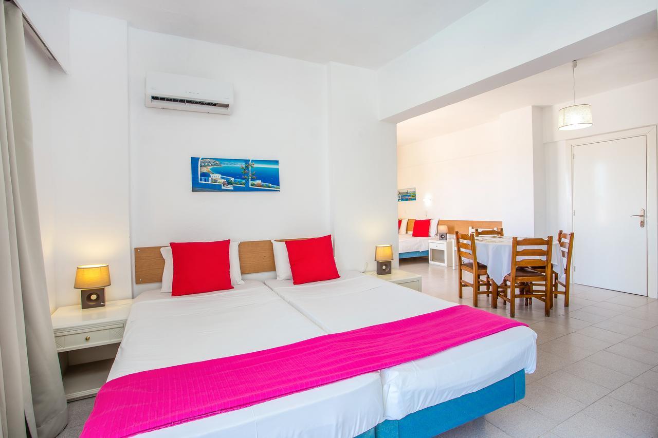 פליראקי Angelos Beach Hotel מראה חיצוני תמונה