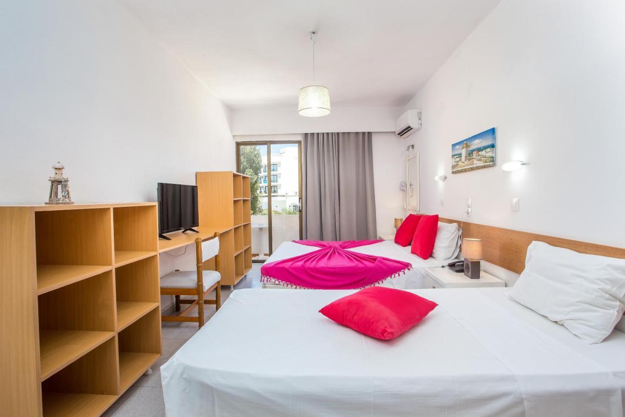 פליראקי Angelos Beach Hotel מראה חיצוני תמונה