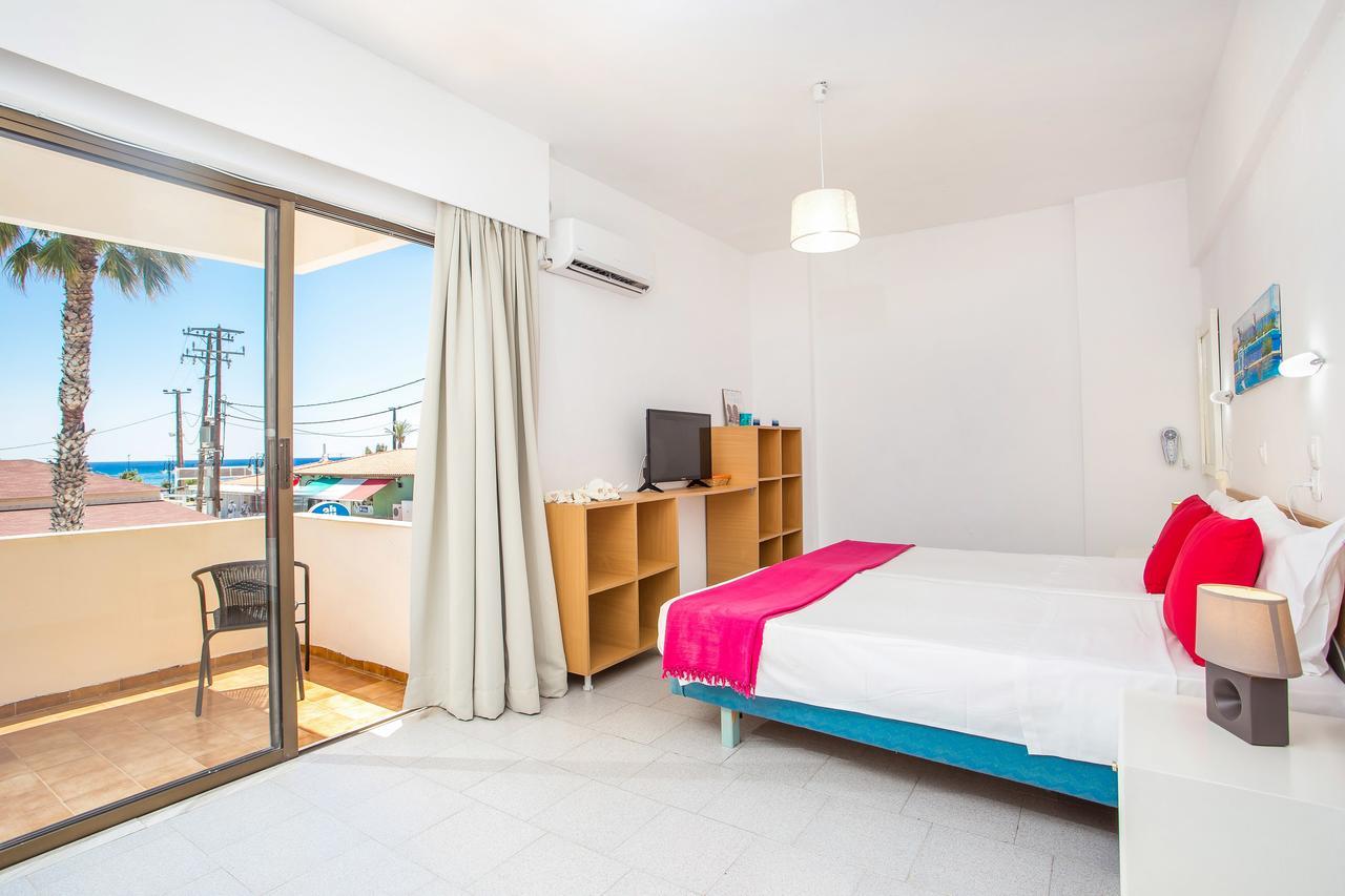 פליראקי Angelos Beach Hotel מראה חיצוני תמונה
