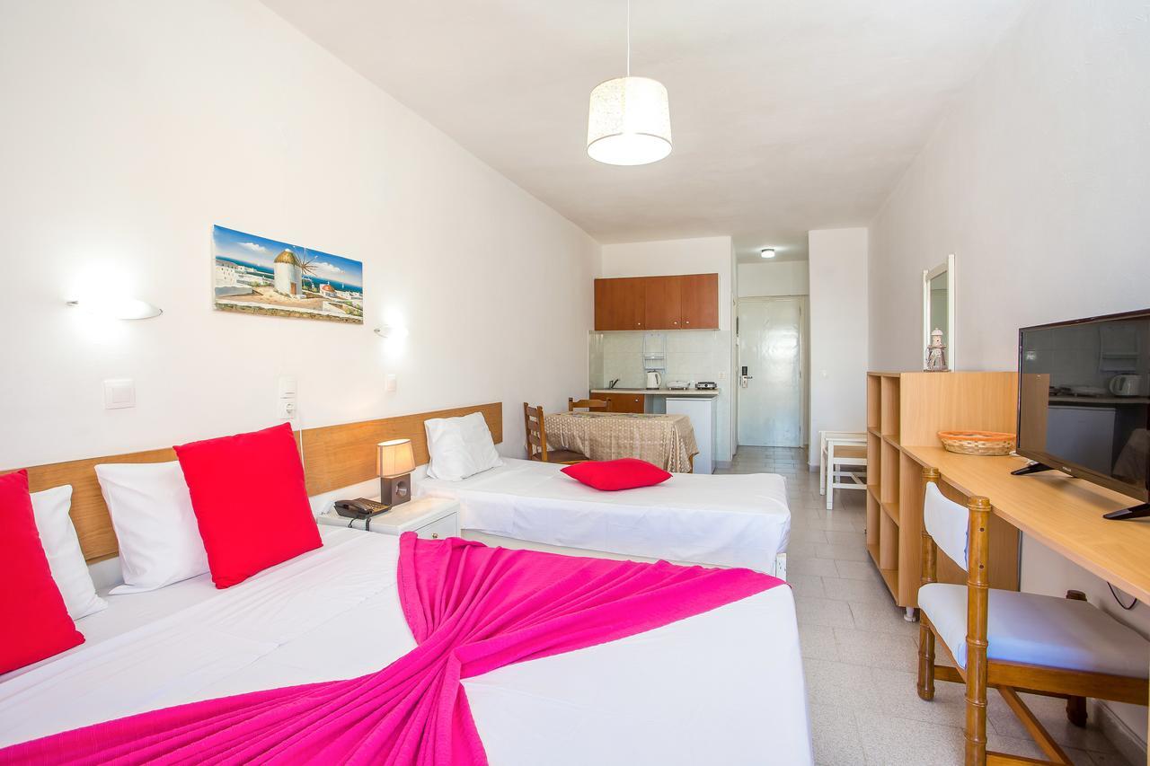פליראקי Angelos Beach Hotel מראה חיצוני תמונה