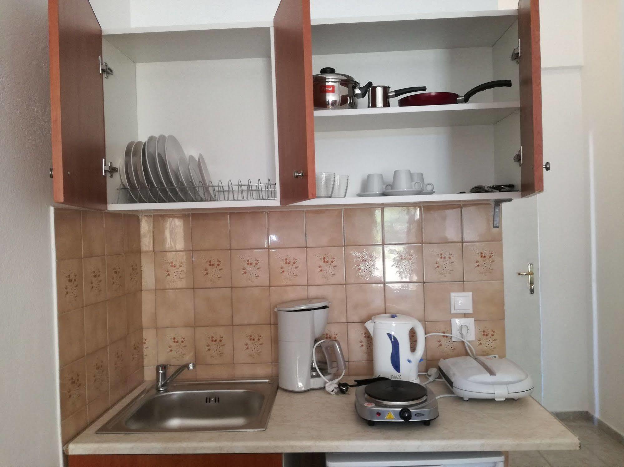 פליראקי Angelos Beach Hotel מראה חיצוני תמונה