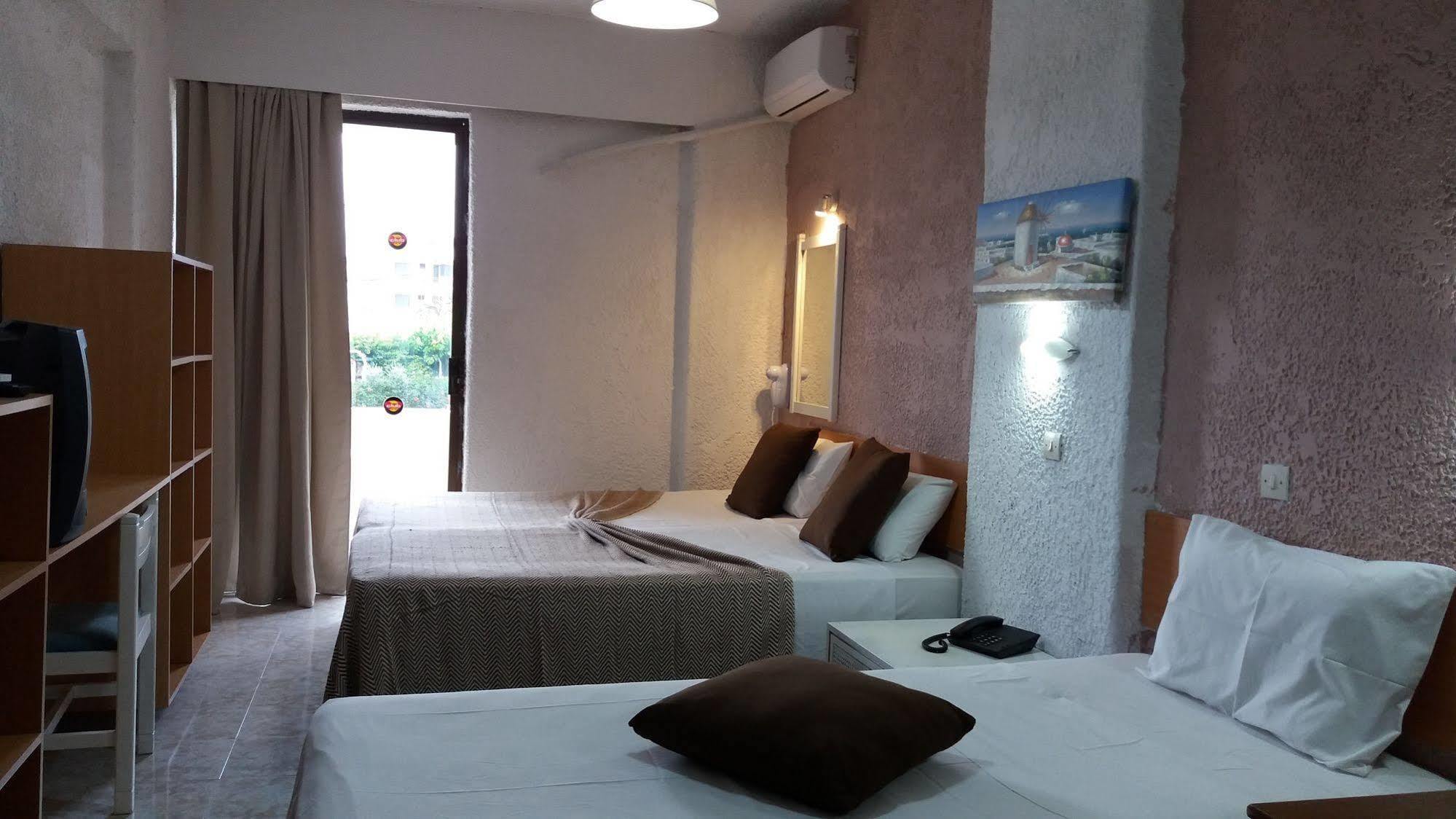 פליראקי Angelos Beach Hotel מראה חיצוני תמונה