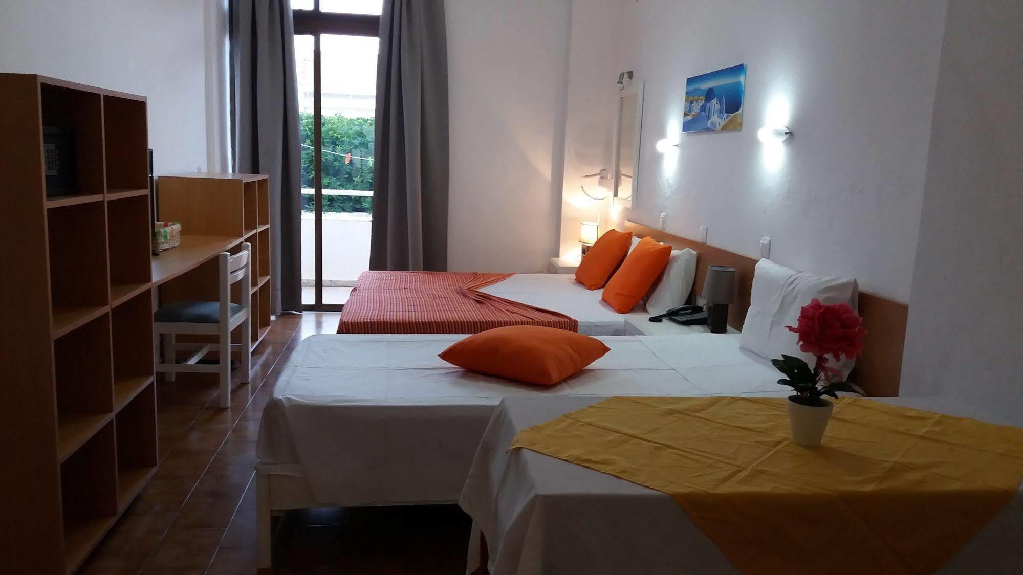 פליראקי Angelos Beach Hotel מראה חיצוני תמונה