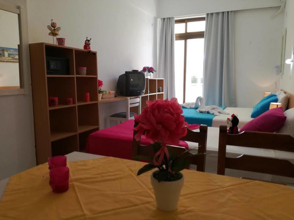 פליראקי Angelos Beach Hotel מראה חיצוני תמונה